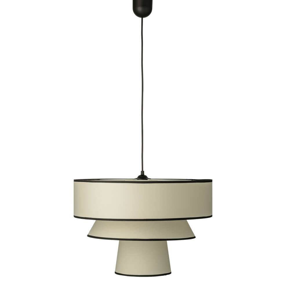 Taklampe fra Day Home, kr 1799. Taklampe fra Day Home, kr 1799.