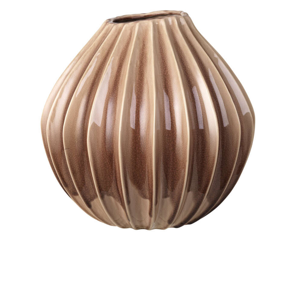 Vase fra Broste Copenhagen, fra kr 135. Finnes i fire forskjellige størrelser. Vase fra Broste Copenhagen, fra kr 135. Finnes i fire forskjellige størrelser.
