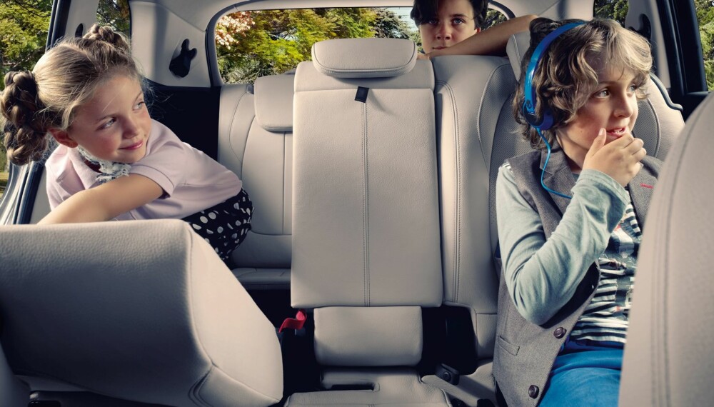 BARNEVENNLIG: BMW er kjent som et statusmerke som lager sportslige biler. Med BMW 2-serie Gran Tourer er det derimot barnevennlighet det satses på, med tre seterader, sju sitteplasser og ekstra interiørfleksibilitet. FOTO: BMW BARNEVENNLIG: BMW er kjent som et statusmerke som lager sportslige biler. Med BMW 2-serie Gran Tourer er det derimot barnevennlighet det satses på, med tre seterader, sju sitteplasser og ekstra interiørfleksibilitet. FOTO: BMW