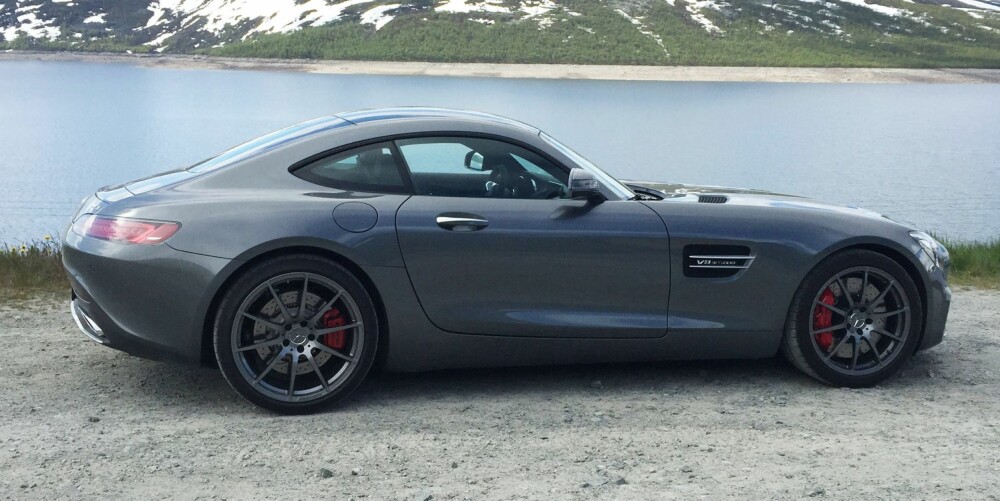MERCEDES: Langt panser med førerplassen langt bak. Liker eller liker ikke? FOTO: Martin Jansen MERCEDES: Langt panser med førerplassen langt bak. Liker eller liker ikke? FOTO: Martin Jansen