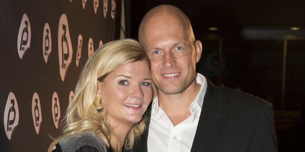 Hvem sjekket hvem?: - Det er det ingen som husker, hevder Hasse Lindmo, mens kona Anne Lindmo hardnakket hevder at det var hun som sjekket opp ham! Hvem sjekket hvem?: - Det er det ingen som husker, hevder Hasse Lindmo, mens kona Anne Lindmo hardnakket hevder at det var hun som sjekket opp ham!