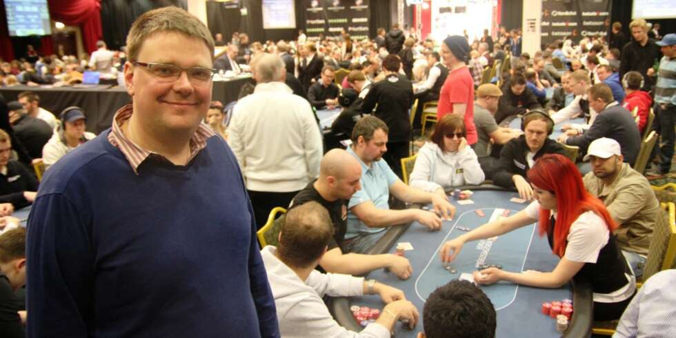 GLAD MANN: Sigurd Eskeland, her under poker-NM i Dublin i mars, smiler bredt på en historisk dag for norsk poker. GLAD MANN: Sigurd Eskeland, her under poker-NM i Dublin i mars, smiler bredt på en historisk dag for norsk poker.