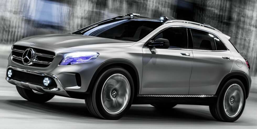 VEKSTHORMON: I utvendig design minner Mercedes GLA Concept om en A-klasse som har vokst i høyden og har fått økt bakkeklaring og store hjul. FOTO: Mercedes-Benz VEKSTHORMON: I utvendig design minner Mercedes GLA Concept om en A-klasse som har vokst i høyden og har fått økt bakkeklaring og store hjul. FOTO: Mercedes-Benz