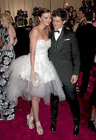 Orlando Bloom og Miranda Kerr hadde skaffet seg barnevakt for å dra på motefesten. Orlando Bloom og Miranda Kerr hadde skaffet seg barnevakt for å dra på motefesten.