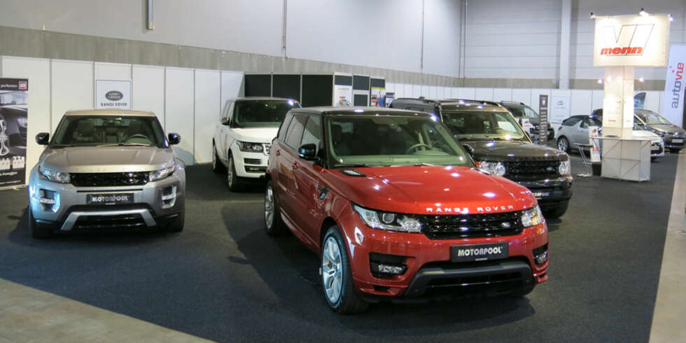 LINE-UP: Stikk innom Vi Menn Bil Top Gears stand og ta en titt på toppmodellen av Range Rover Sport, samt splitter nye flerbrukssjefen Citroën C4 Grand Picasso. FOTO: Martin Jansen LINE-UP: Stikk innom Vi Menn Bil Top Gears stand og ta en titt på toppmodellen av Range Rover Sport, samt splitter nye flerbrukssjefen Citroën C4 Grand Picasso. FOTO: Martin Jansen