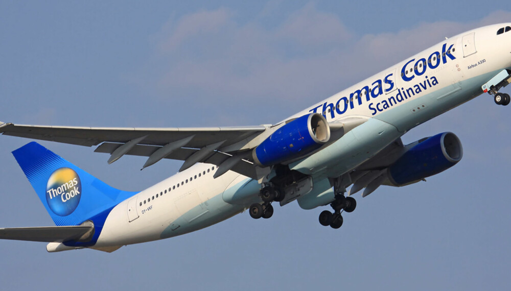 IKKE ALLE TILLATER MAT: De fleste flyselskap synes det er helt greit at du tar med medbrakt mat på flyet. Men Thomas Cook Airlines nekter gjestene sine å ta med egen mat. IKKE ALLE TILLATER MAT: De fleste flyselskap synes det er helt greit at du tar med medbrakt mat på flyet. Men Thomas Cook Airlines nekter gjestene sine å ta med egen mat.