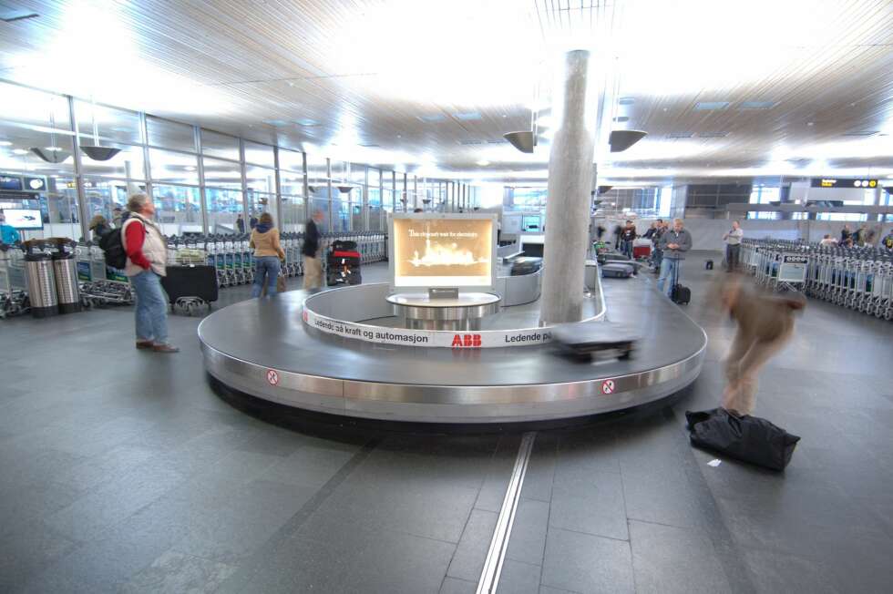 ANKOMST: Det tar gjennomsnittlig 12 minutter fra flyet parkerer til du kan hente bagasjen din. FOTO: Avinor ANKOMST: Det tar gjennomsnittlig 12 minutter fra flyet parkerer til du kan hente bagasjen din. FOTO: Avinor