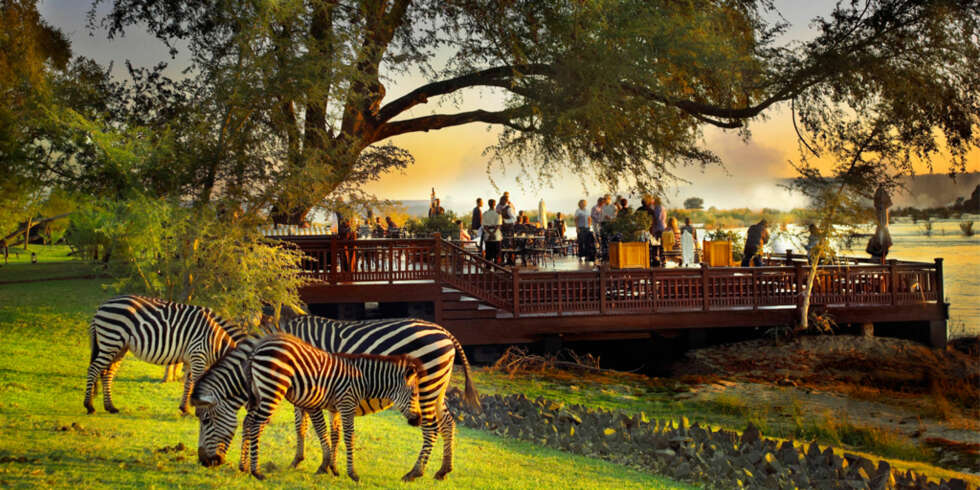 ROYAL LIVINGSTON HOTEL: Nyt de fantastiske omgivelsene i majestetiske Zambia. ROYAL LIVINGSTON HOTEL: Nyt de fantastiske omgivelsene i majestetiske Zambia.