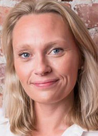 ANBEFALER VIDEREUTDANNING: Veronika Yri, karriererådgiver ved Karrierehuset, anbefaler videreutdanning som kan bygge videre på den eksisterende erfaringen man har dersom man jobber innenfor et dalende yrke. ANBEFALER VIDEREUTDANNING: Veronika Yri, karriererådgiver ved Karrierehuset, anbefaler videreutdanning som kan bygge videre på den eksisterende erfaringen man har dersom man jobber innenfor et dalende yrke.