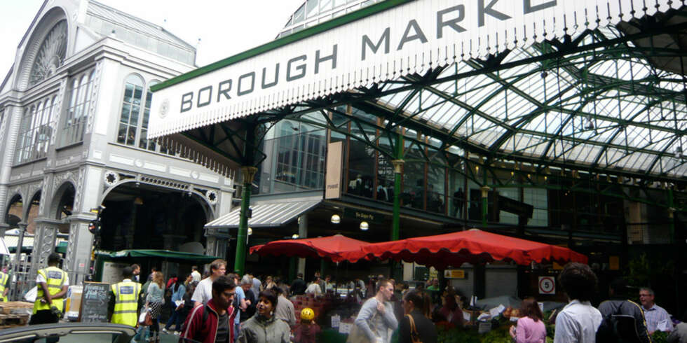 FOR MATELSKEREN: Besøk Borough Market om morgenen og la deg friste til å prøve fantastisk mat. Her kan du risikere å treffe på både Jamie Oliver og Nigella Lawson om du er heldig. FOR MATELSKEREN: Besøk Borough Market om morgenen og la deg friste til å prøve fantastisk mat. Her kan du risikere å treffe på både Jamie Oliver og Nigella Lawson om du er heldig.