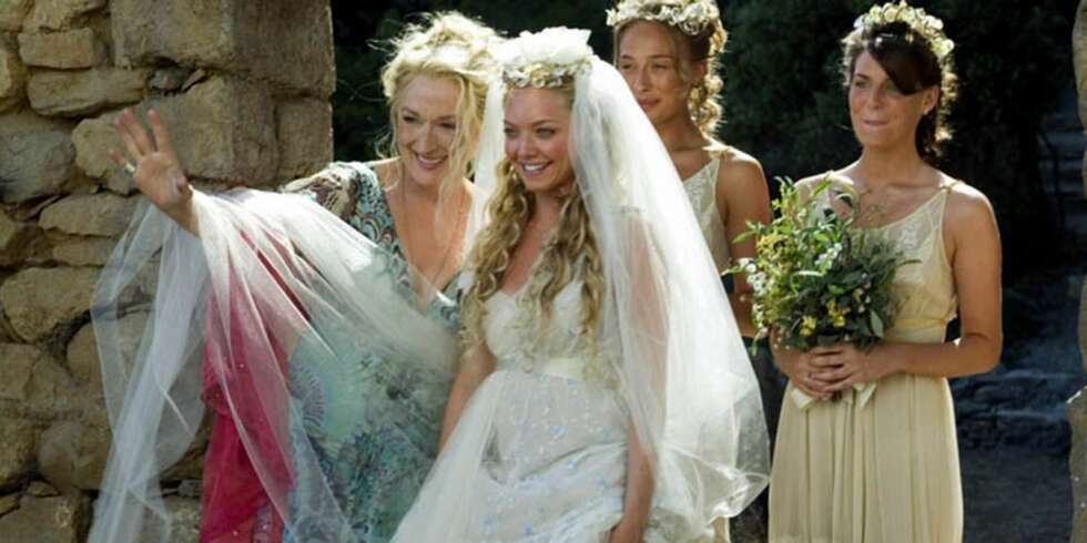 MAMMA MIA: Amanda Seyfried er den perfekte hippiebruden i Mamma Mia. MAMMA MIA: Amanda Seyfried er den perfekte hippiebruden i Mamma Mia.