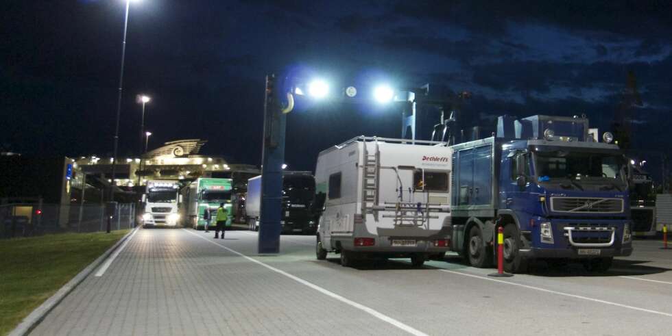 SKANNET: På kaia i Larvik sjekkes vi for smuglergods av mobil skanner. SKANNET: På kaia i Larvik sjekkes vi for smuglergods av mobil skanner.