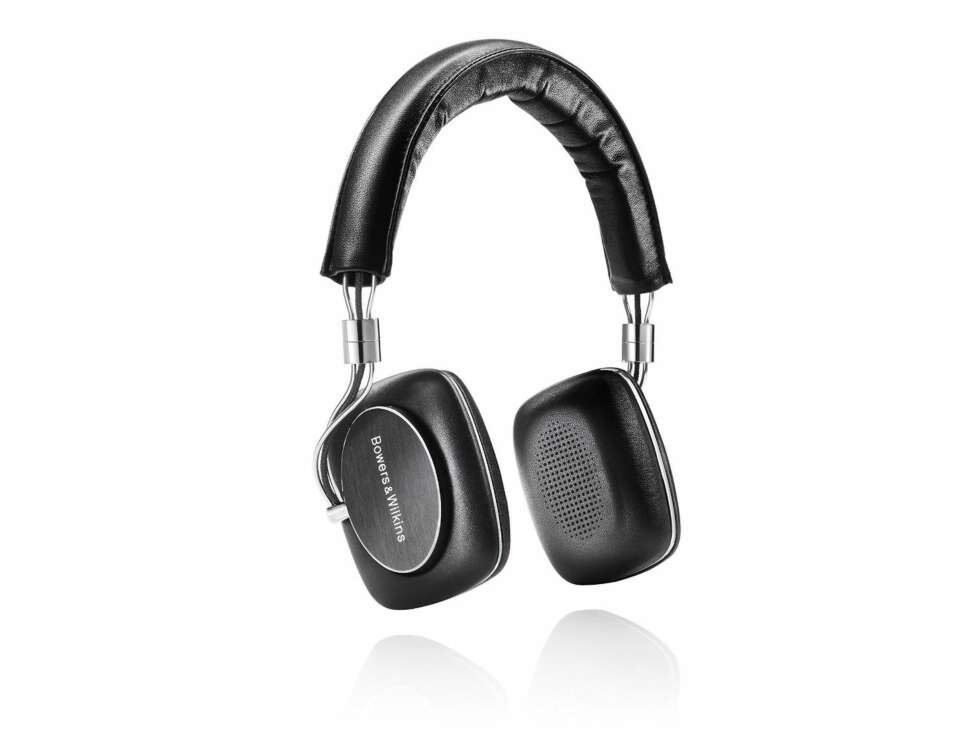 GOD LYD: Bowers & Wilkins P5 Series 2 er et eksempel på en på-øret hodetelefon som mange har som sin favoritt. GOD LYD: Bowers & Wilkins P5 Series 2 er et eksempel på en på-øret hodetelefon som mange har som sin favoritt.