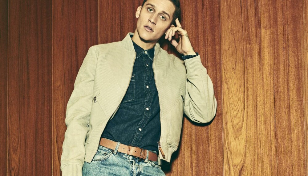 KUL OG ROCKA: La deg inspirere av den tøffe stilen vist i herremagasinet MANN. - Den er både kul, hipster, rock og Los Angeles meets London's Burberry, sier stylist Espen Hilton. KUL OG ROCKA: La deg inspirere av den tøffe stilen vist i herremagasinet MANN. - Den er både kul, hipster, rock og Los Angeles meets London's Burberry, sier stylist Espen Hilton.