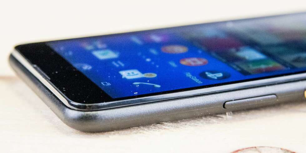 BILLIG: Sony Xperia E4 er en superbillig Android-mobil med stor skjerm. BILLIG: Sony Xperia E4 er en superbillig Android-mobil med stor skjerm.