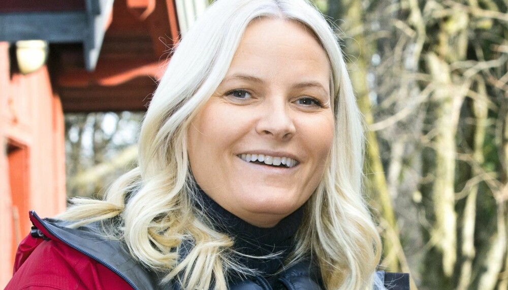 SVIKTET IKKE: Selv om
kronprinsesse Mette-Marit var
influensasyk, ville hun ikke avlyse turen til Geitmyra mat-kultursenter for barn. SVIKTET IKKE: Selv om
kronprinsesse Mette-Marit var
influensasyk, ville hun ikke avlyse turen til Geitmyra mat-kultursenter for barn.