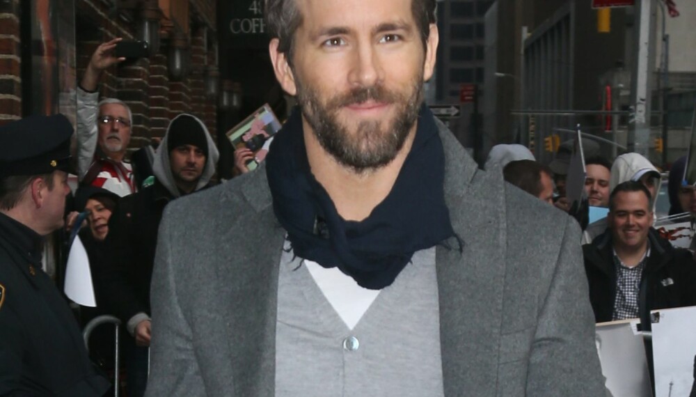 GOD STIL: Skuepiller Ryan Reynolds er en av kjendisgutta som vet å utnytte basisgarderoben. GOD STIL: Skuepiller Ryan Reynolds er en av kjendisgutta som vet å utnytte basisgarderoben.