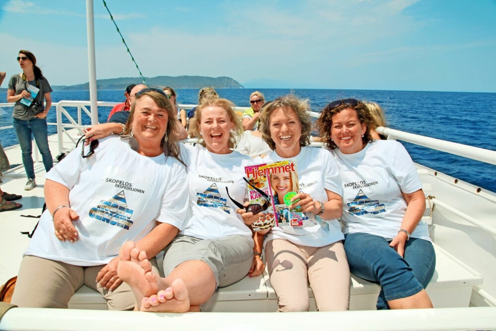 JENTER PÅ TUR: Tina Vårum, Tone lise Høyland, Heidi Herskedal og Heidi Færgestad fra Follo gleder seg til en reise i "Mamma Mia"-filmens fotspoer. Lesestoff på turen er selvsagt Hjemmet! JENTER PÅ TUR: Tina Vårum, Tone lise Høyland, Heidi Herskedal og Heidi Færgestad fra Follo gleder seg til en reise i "Mamma Mia"-filmens fotspoer. Lesestoff på turen er selvsagt Hjemmet!