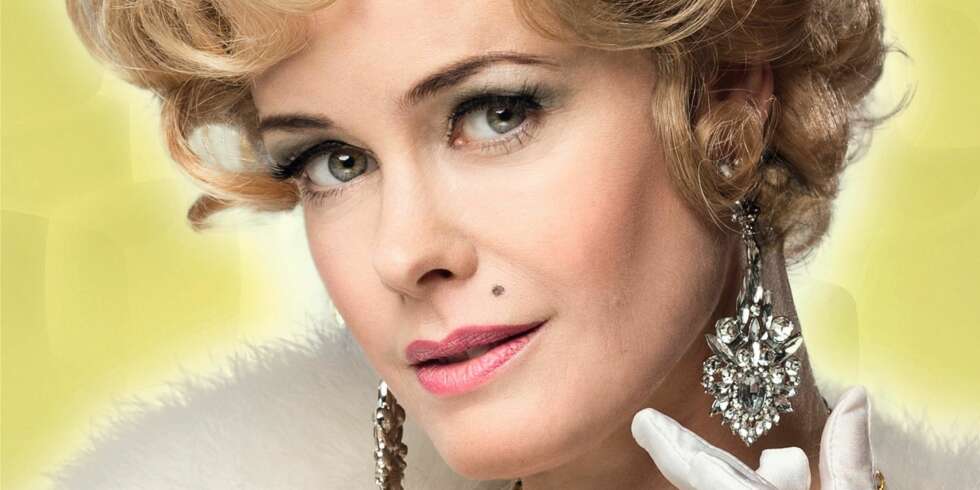 NY STIL: Lene Nystrøm har begynt forberedelsene til å spille Velma von Tussle i «Hairspray». NY STIL: Lene Nystrøm har begynt forberedelsene til å spille Velma von Tussle i «Hairspray».