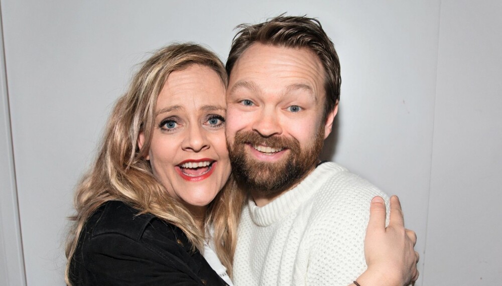 KAN VINNE: Henriette Steenstrup og John Brungot er nominert til Gullruten – for fjorårets «Gullruten»-sending. KAN VINNE: Henriette Steenstrup og John Brungot er nominert til Gullruten – for fjorårets «Gullruten»-sending.