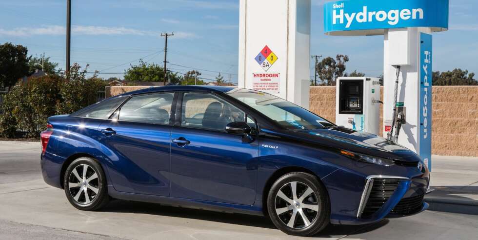 HYDROGEN: Toyota Mirai lanseres i enkelte europeiske markeder i september. Den bil koste rundt 550 000 kroner i Norge. FOTO: Toyota HYDROGEN: Toyota Mirai lanseres i enkelte europeiske markeder i september. Den bil koste rundt 550 000 kroner i Norge. FOTO: Toyota