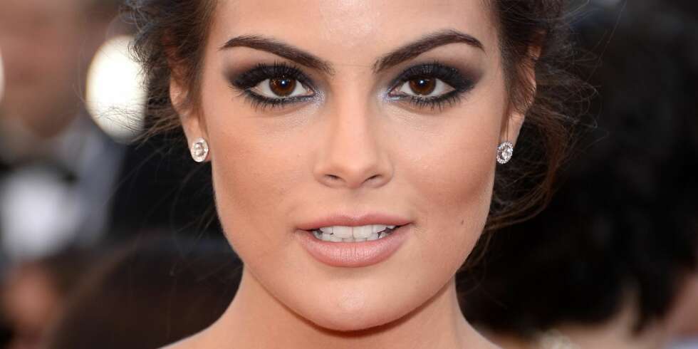 DROPP DETTE: Ekspertene har talt: Ikke lag smokey eyes på nasjonaldagen! DROPP DETTE: Ekspertene har talt: Ikke lag smokey eyes på nasjonaldagen!