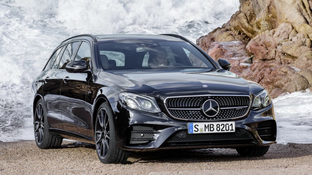 GODBIT: Mercedes-AMG E43 4Matic er den foreløpige toppmodellen i den nye serien med Mercedes E-klasse stasjonsvogn. FOTO: Daimler AG GODBIT: Mercedes-AMG E43 4Matic er den foreløpige toppmodellen i den nye serien med Mercedes E-klasse stasjonsvogn. FOTO: Daimler AG