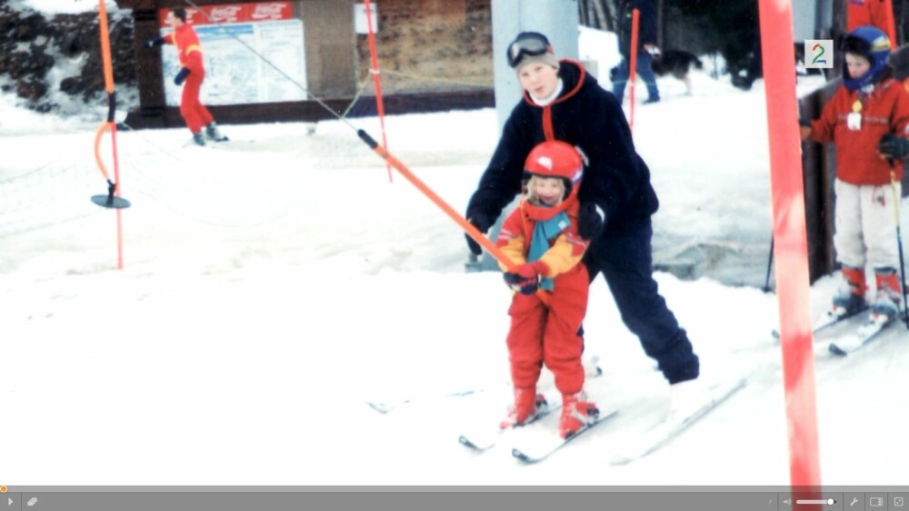 TIDLIG KRØKES:
Silje startet å stå på snowboard da hun var fire år. Her er hun og moren i Kongsberg skisenter noen år senere. TIDLIG KRØKES:
Silje startet å stå på snowboard da hun var fire år. Her er hun og moren i Kongsberg skisenter noen år senere.