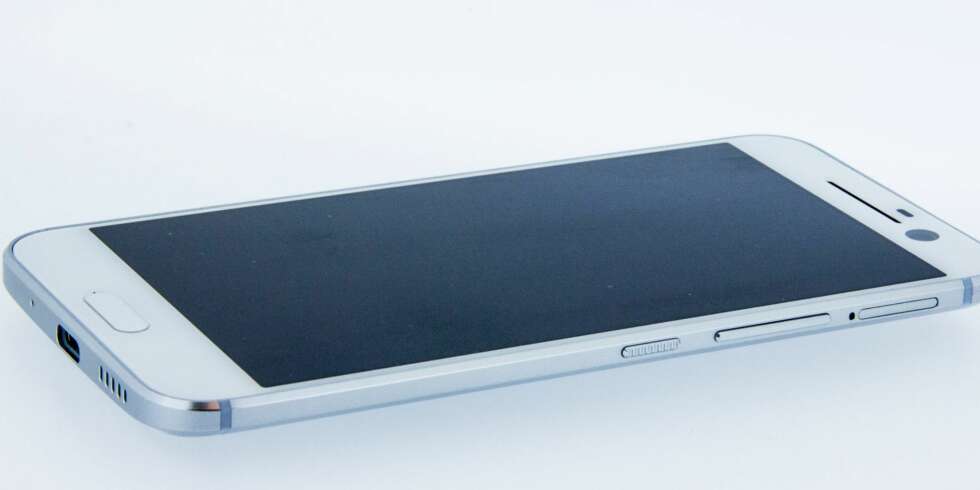 HTC 10: Årets flaggskip fra HTC, HTC 10, er en veldesignet og elegant mobil. HTC 10: Årets flaggskip fra HTC, HTC 10, er en veldesignet og elegant mobil.