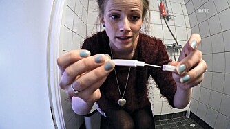 GRAVIDITETSTEST: Line har delt alt med TV-seerne. Her får hun positivt utslag på graviditetstesten. GRAVIDITETSTEST: Line har delt alt med TV-seerne. Her får hun positivt utslag på graviditetstesten.