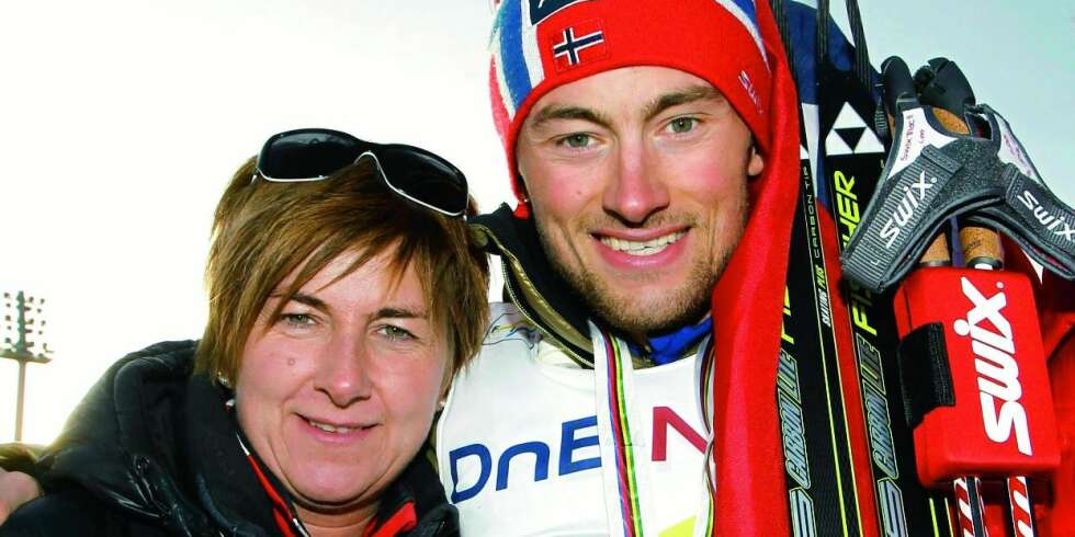 Urettferdig: – Det er mange som fyllekjører som det aldri står noe om i media. Det kjennes litt urettferdig, mener May Northug, moren til Petter. Urettferdig: – Det er mange som fyllekjører som det aldri står noe om i media. Det kjennes litt urettferdig, mener May Northug, moren til Petter.