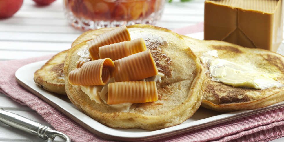 SOMMERBAKST: Ta med deg svelene på stranden, eller server dem til uventede feriegjester. De smaker best når de er nystekte. SOMMERBAKST: Ta med deg svelene på stranden, eller server dem til uventede feriegjester. De smaker best når de er nystekte.