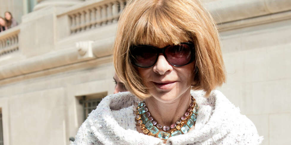 STILIKON: Vogue-redaktør Anna Wintour er kjent for bob og solbriller, og et fantastisk klesskap vi gjerne skulle dykket inn i. STILIKON: Vogue-redaktør Anna Wintour er kjent for bob og solbriller, og et fantastisk klesskap vi gjerne skulle dykket inn i.