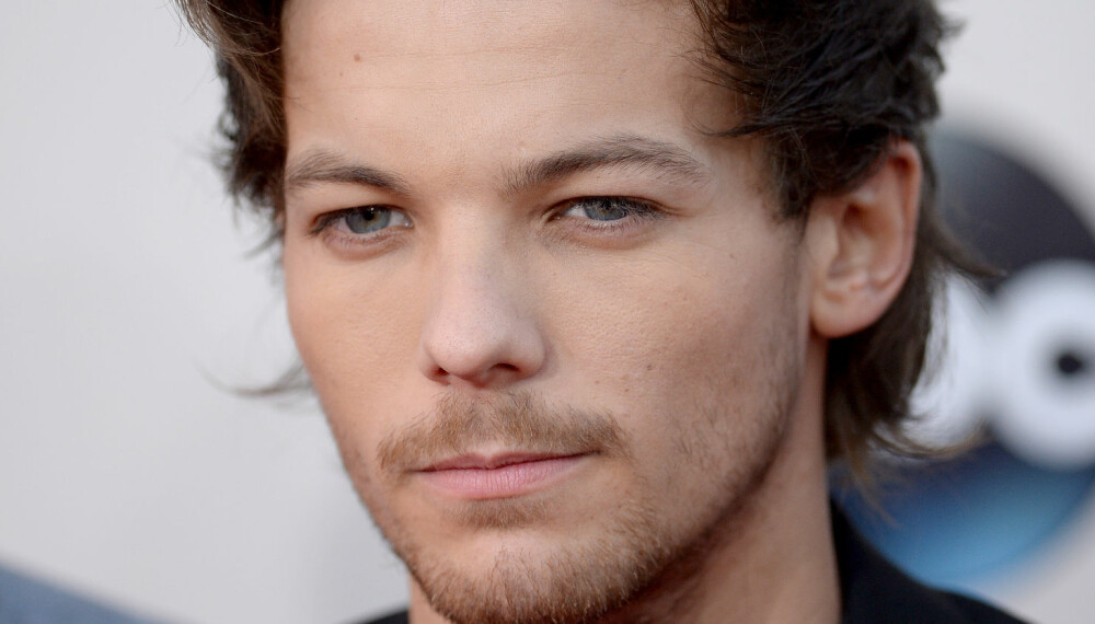 Louis Tomlinson utsatt for farskapsrykter. Louis Tomlinson utsatt for farskapsrykter.