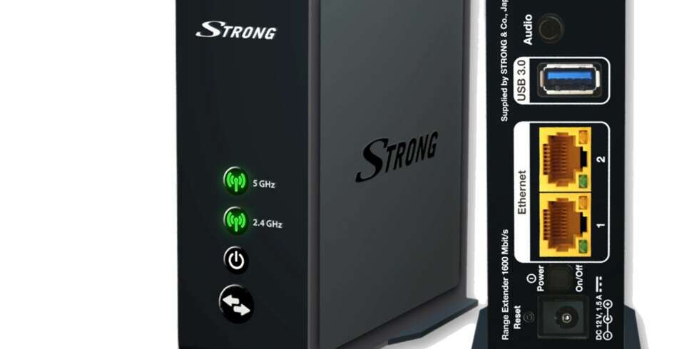 LITEN OG DISKRET: Nettverksforlengeren fra Strong er relativt liten og kompakt. Den støtter både 2,4 GHz og 5 GHz trådløse nett. LITEN OG DISKRET: Nettverksforlengeren fra Strong er relativt liten og kompakt. Den støtter både 2,4 GHz og 5 GHz trådløse nett.