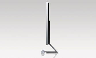 TYNN: Samsung UD590 er ikke syltynn, men tynn nok med sine 6,5 cm. TYNN: Samsung UD590 er ikke syltynn, men tynn nok med sine 6,5 cm.
