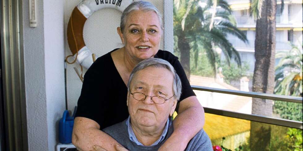 FOLKEKJÆR: For Rolv Wesenlund var Cannes et fristed. Her er han og Ruth på verandaen i leiligheten i Frankrike. FOLKEKJÆR: For Rolv Wesenlund var Cannes et fristed. Her er han og Ruth på verandaen i leiligheten i Frankrike.