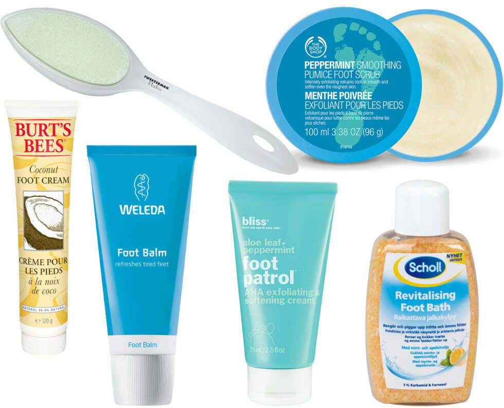 PRODUKTER TIL FOTSPA (f.v.): Tweezerman Pedro Callus Stone, kr 269. The Body Shop Peppermint Soothing Foot Scrub, kr 159. Burt's Bees Coconut Foot Cream, kr 189. Weleda Foot Balm, kr 169. Bliss Foot Patrol 75m, kr 159. Scholl Scholl Revitalising Foot Bath kr 69. PRODUKTER TIL FOTSPA (f.v.): Tweezerman Pedro Callus Stone, kr 269. The Body Shop Peppermint Soothing Foot Scrub, kr 159. Burt's Bees Coconut Foot Cream, kr 189. Weleda Foot Balm, kr 169. Bliss Foot Patrol 75m, kr 159. Scholl Scholl Revitalising Foot Bath kr 69.