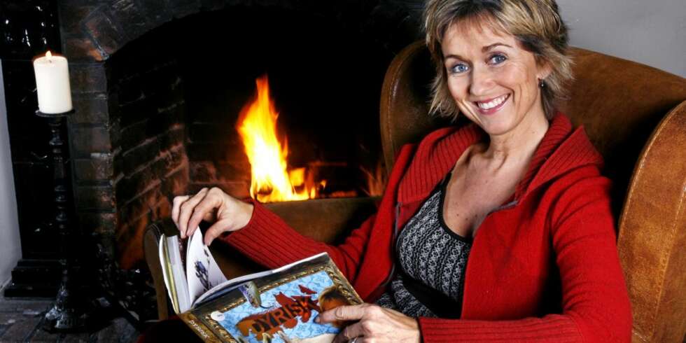 I GODSTOLEN: Hilde ønsker seg bøker til jul. Selv er hun aktuell med boken "Dyrisk" basert på den populære TV-serien ved samme navn. I GODSTOLEN: Hilde ønsker seg bøker til jul. Selv er hun aktuell med boken "Dyrisk" basert på den populære TV-serien ved samme navn.
