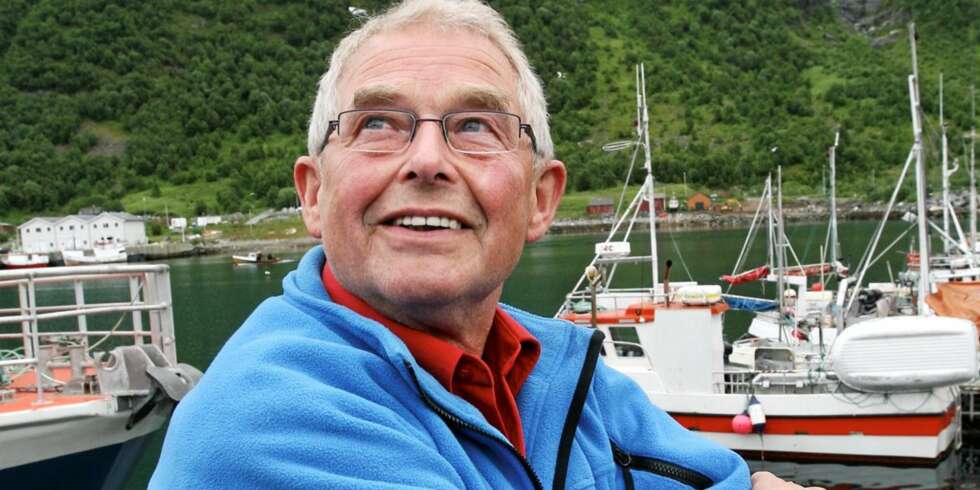 PÅ EGNE BEN: Hallvard Tøllefsen skal være med i den nye TV-serien "Da daman dro" på TV 2. Programmet har premiere tirsdag 3. februar. PÅ EGNE BEN: Hallvard Tøllefsen skal være med i den nye TV-serien "Da daman dro" på TV 2. Programmet har premiere tirsdag 3. februar.