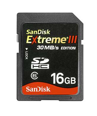 Extreme III 16GB SDHC Et minnekort som passer perfekt til digitale kameraer. Kortet er 16GB stort, lagrer bildene raskt slik at du er klar for neste blinkskudd og er meget pålitelig. Extreme III 16GB SDHC Et minnekort som passer perfekt til digitale kameraer. Kortet er 16GB stort, lagrer bildene raskt slik at du er klar for neste blinkskudd og er meget pålitelig.