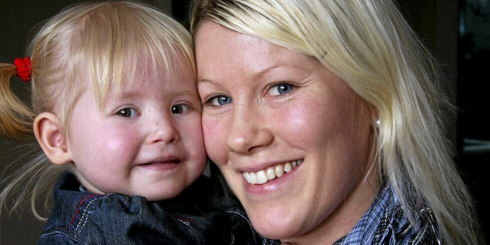 HJERTEBARN: - Det viktigste for oss er at Thilde (21 mnd) får et best mulig liv, smiler mamma Hanne Skjold (31). Nå har den lille jenta fått Snåsamannhjelp. HJERTEBARN: - Det viktigste for oss er at Thilde (21 mnd) får et best mulig liv, smiler mamma Hanne Skjold (31). Nå har den lille jenta fått Snåsamannhjelp.