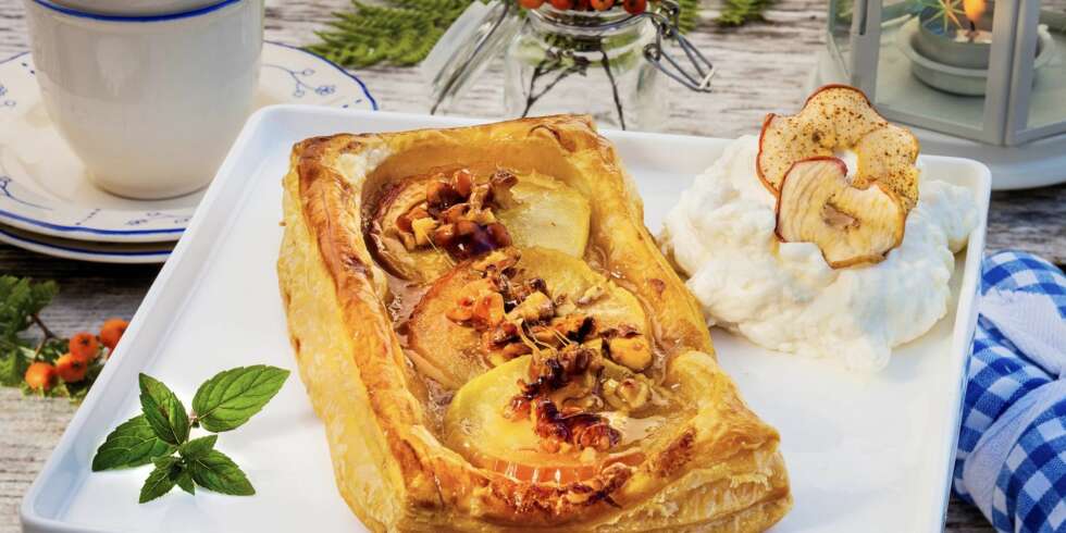 Servert med is blir dette en rask dessert eller som eplegodt
til kaffen. Servert med is blir dette en rask dessert eller som eplegodt
til kaffen.