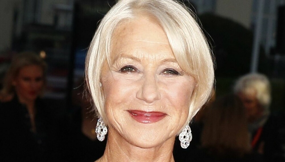 HELSE: Helen Mirren har minst 15 minutter hver dag med trimøvelser - samt at hun er nøye med kosthold og hvile. - Jeg sover så mye som mulig. Det er veldig viktig, og jo eldre du blir, viktigere blir det, sier hun til Mirror. HELSE: Helen Mirren har minst 15 minutter hver dag med trimøvelser - samt at hun er nøye med kosthold og hvile. - Jeg sover så mye som mulig. Det er veldig viktig, og jo eldre du blir, viktigere blir det, sier hun til Mirror.