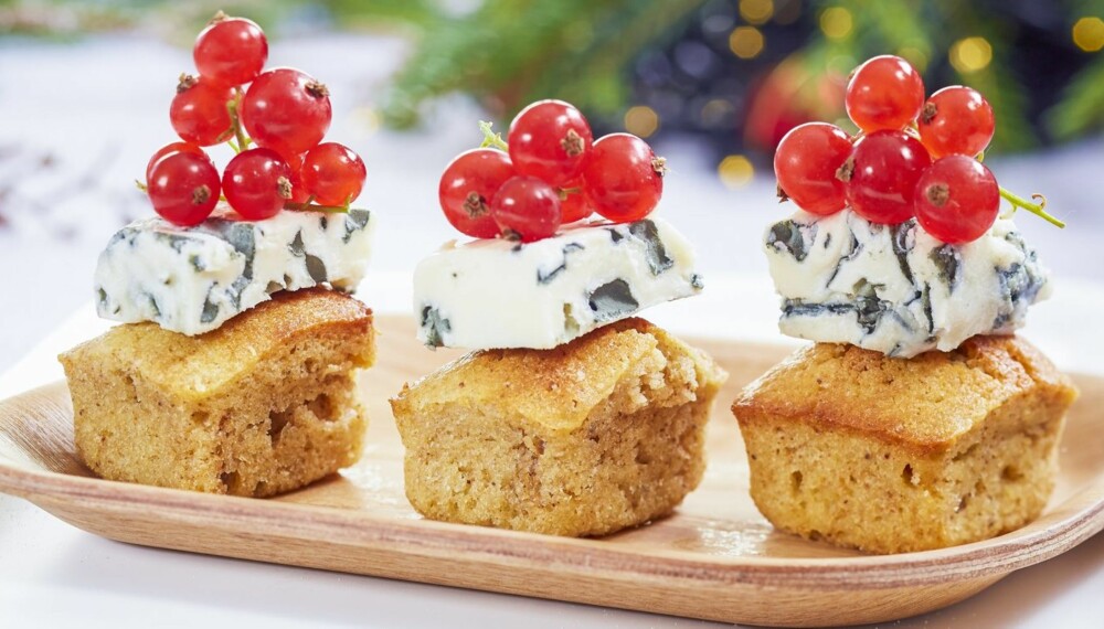 GODT TIL GLØGGEN: Lag deilige krydderpepperkaker med blåmuggost. (Foto: Kim Holthe) GODT TIL GLØGGEN: Lag deilige krydderpepperkaker med blåmuggost. (Foto: Kim Holthe)