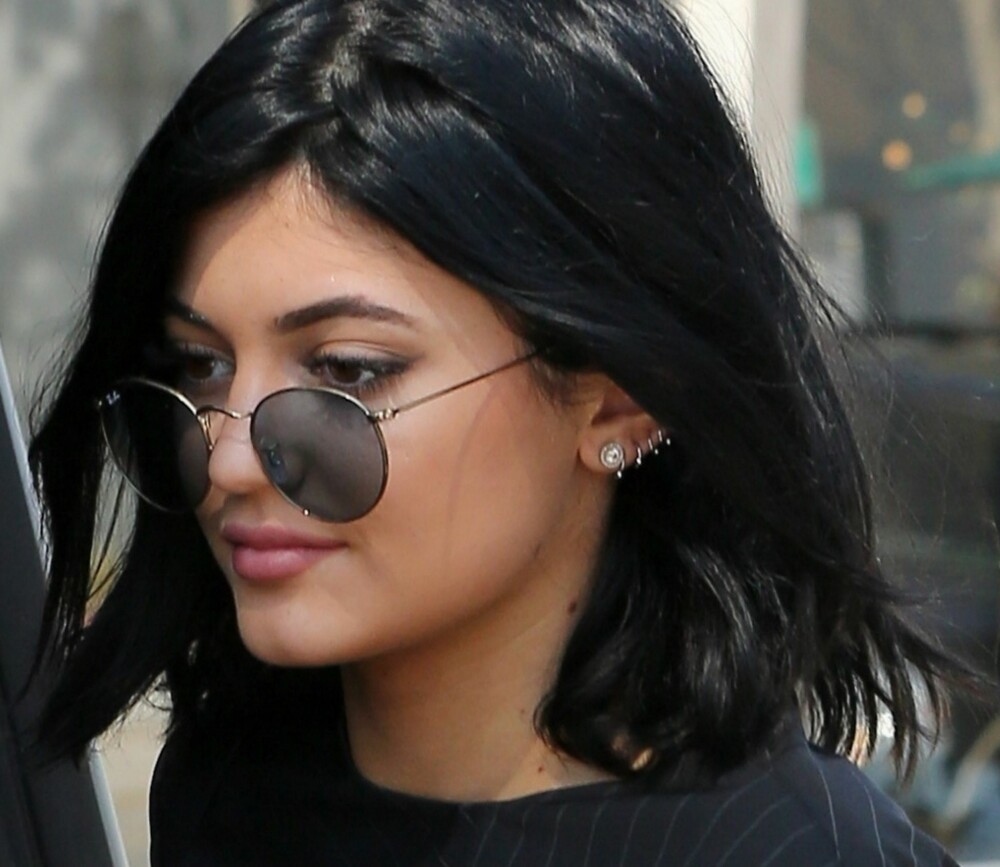 LEPPEHYSTERI: De "nye" leppene til Kylie Jenner har blitt superpopulære med sine 90-tallsfarger og volumiøse form. LEPPEHYSTERI: De "nye" leppene til Kylie Jenner har blitt superpopulære med sine 90-tallsfarger og volumiøse form.