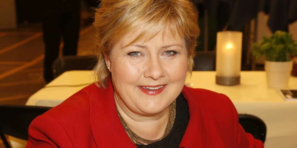 BLE VANSKELIG: I følge en ny bok, skal Erna Solberg ha følt kulturforskjellene da hun besøkte sin afrikanske kjæreste i Gambia. BLE VANSKELIG: I følge en ny bok, skal Erna Solberg ha følt kulturforskjellene da hun besøkte sin afrikanske kjæreste i Gambia.