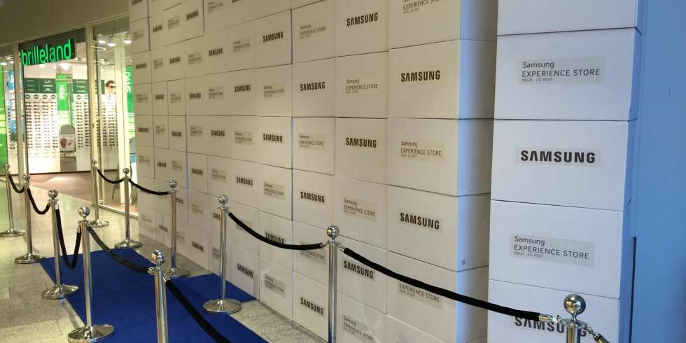 UNBOXING: I dag pakker Samsung ut sin første Samsung Experience Store i Norge. UNBOXING: I dag pakker Samsung ut sin første Samsung Experience Store i Norge.