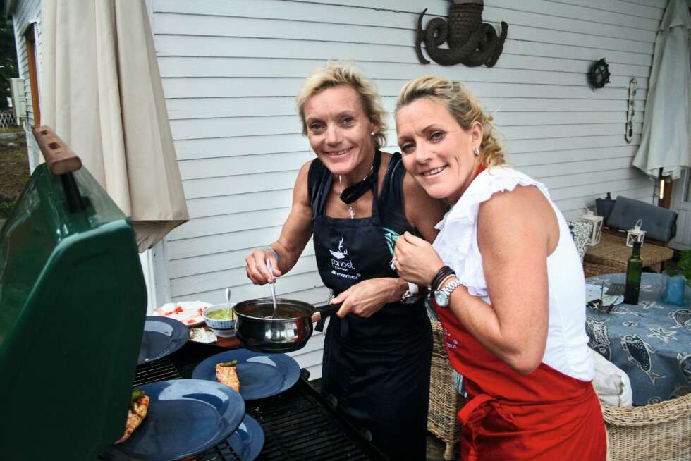 FLOTT DUO: Da Birgitte var syk, tok Anette henne med på mye moro. Her fra innspillingen av «4-stjerners middag». FLOTT DUO: Da Birgitte var syk, tok Anette henne med på mye moro. Her fra innspillingen av «4-stjerners middag».