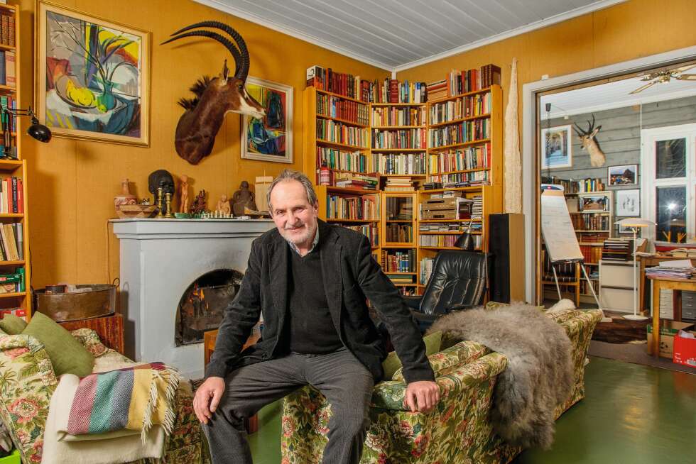 SER TILBAKE: – I dag må jeg si at jeg ikke savner ensformigheten jeg av og til opplevde på broa som styrmann. Timene og dagene gikk sakte, det er en monotoni jeg ikke har så god legning for. SER TILBAKE: – I dag må jeg si at jeg ikke savner ensformigheten jeg av og til opplevde på broa som styrmann. Timene og dagene gikk sakte, det er en monotoni jeg ikke har så god legning for.